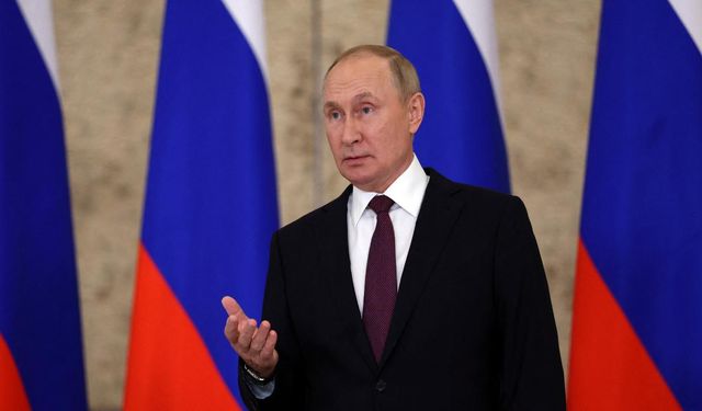 Putin Batı'ya ateş püskürdü: Siz kimsiniz?