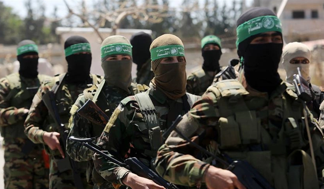 Hamas'tan İsrail'e fotoğraflı uyarı! "Gelirseniz, görürsünüz"