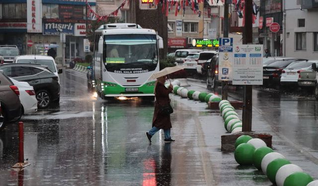 Trakya'da gök hem gürledi hem yağdırdı