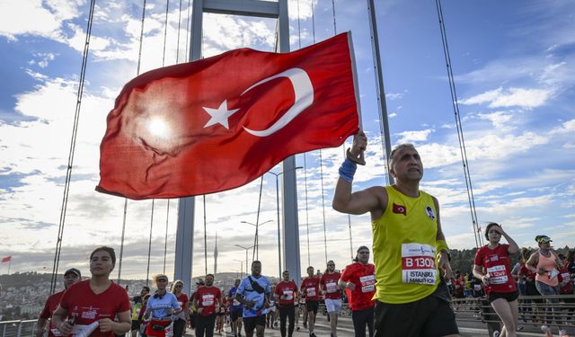 İstanbul Maratonu'na Kenyalılar damga vurdu