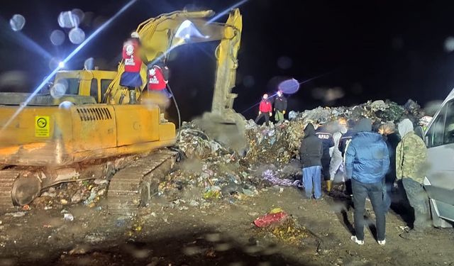 Akılalmaz olay! Belediye işçisi çöplükte kayboldu