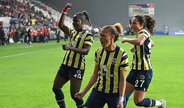 Kadın derbisinde Fenerbahçe, Beşiktaş'ı ağırlıyor