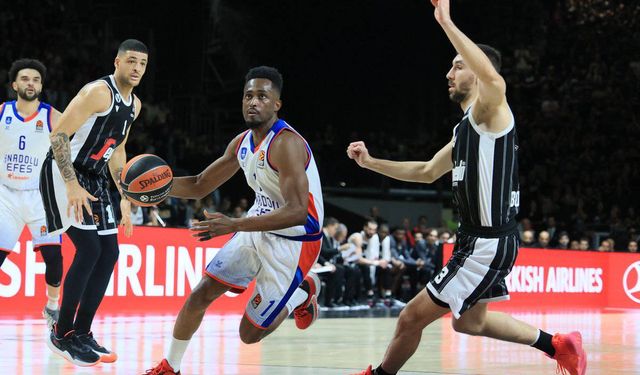 Anadolu Efes'in kapağını İtalya'da açtılar! Fena köpürttüler!