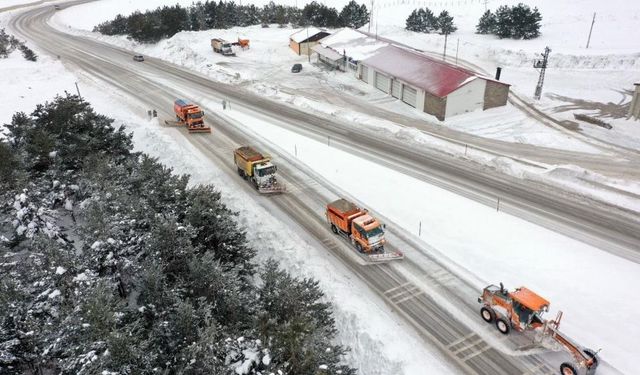 Kar, Erzincan’ı teslim aldı! 48 köy yolu ulaşıma kapandı