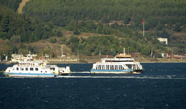 Fırtına engeli: Bozcaada ve Gökçeada'nın feribot seferleri iptal