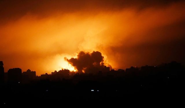 'Gece yarısına kadar esirler bırakılmazsa İsrail Gazze'ye saldıracak'