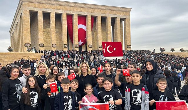 Köy okulu öğrencileri ilk kez Anıtkabir'i ziyaret etti