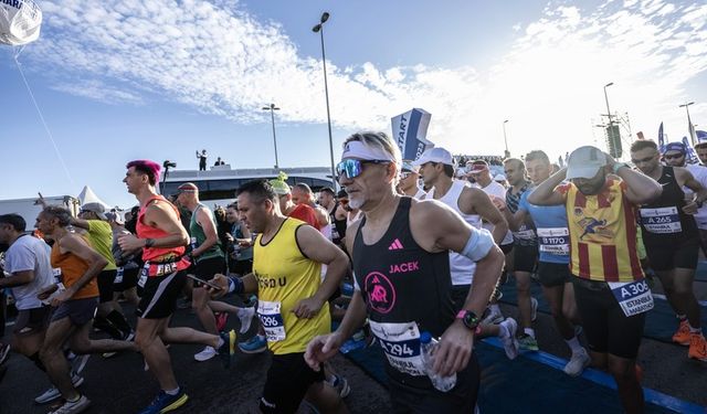 Büyük ödül 855 bin TL! 45. İstanbul Maratonu başladı