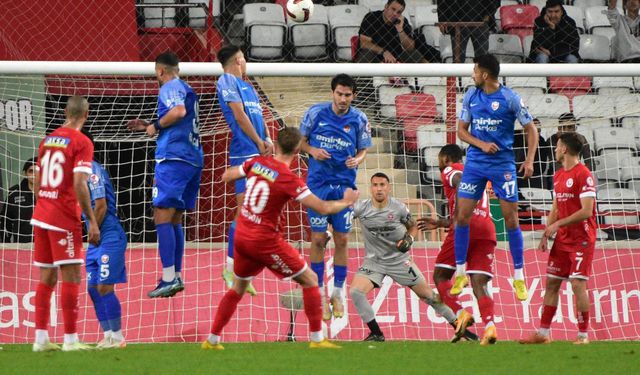 Antalyaspor, temsilcisine acımadı! 6-1'le tur atladı