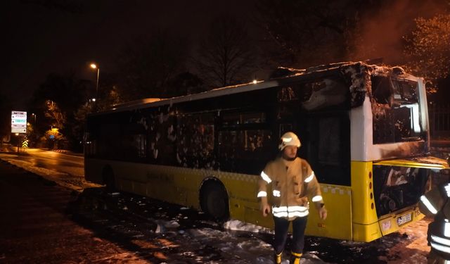 İETT otobüsü alevler içinde kaldı!