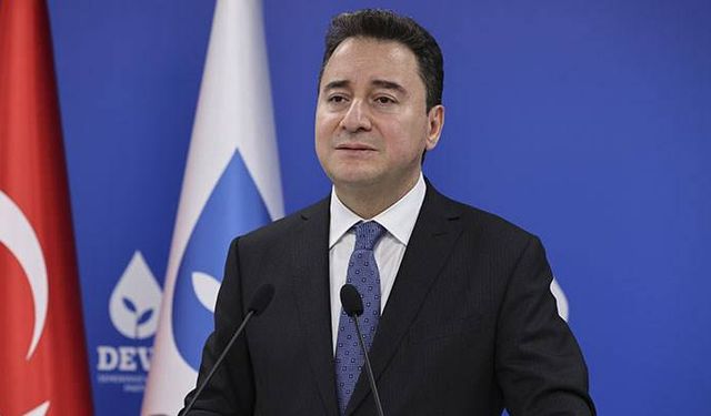 Ali Babacan: DEVA Partisi'nin Cumhurbaşkanı adaylığını açıkladı