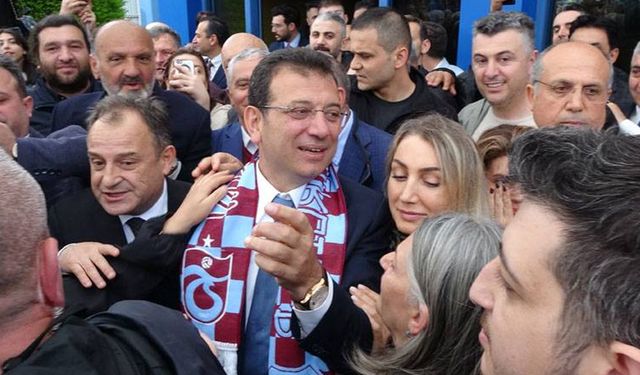 İmamoğlu Trabzon'da: İlgiden yürüyemedi