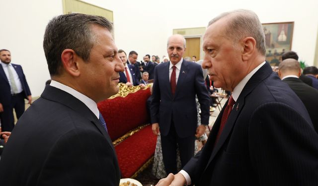 Erdoğan ile Özgür Özel, TBMM Resepsiyonunda bir araya geldi