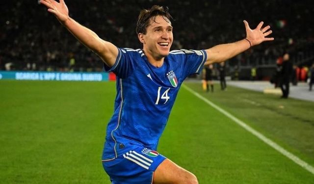 Federico Chiesa görüşme odasına