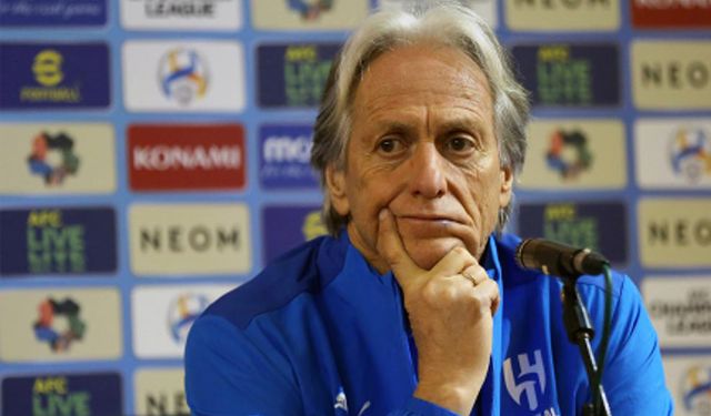 Jorge Jesus, Kerem Aktürkoğlu'yla dalga geçti: Biri hakemlerin tarafsız olduğunu söylesin