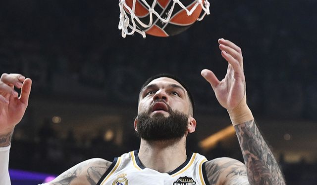 Anadolu Efes, Vincent Poirier'i kadrosuna kattı