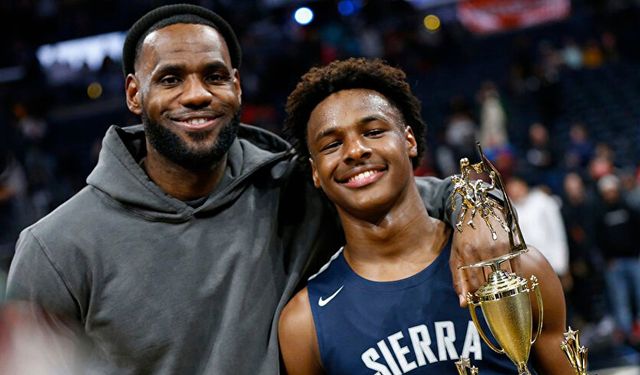 Dallas oğluyla beraber LeBron'u getirecek!