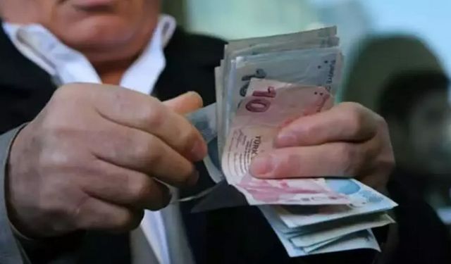 Devlet bankasından emekliye müjde: 100 bin lira alacaklar