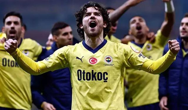 SON DAKİKA | Fenerbahçe'den KAP açıklaması! Ferdi Kadıoğlu rekor kırdı