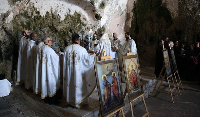 Hatay'da St. Pierre Aziz Petrus ve Pavlus Bayramı kutlanıyor