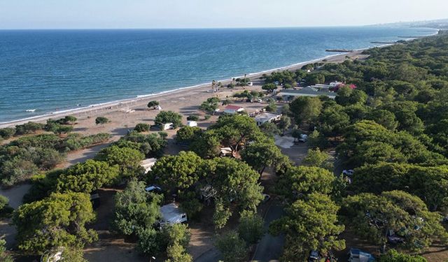 Çadır ve karavan tutkunları bayram tatilini Mersin sahillerinde geçirdi