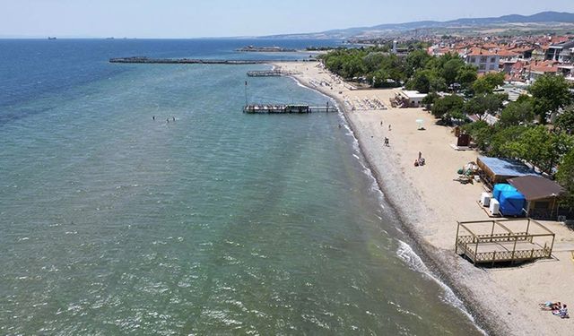 Şarköy 18 yıldır mavi bayraklı plajlarıyla tatilcileri ağırlıyor