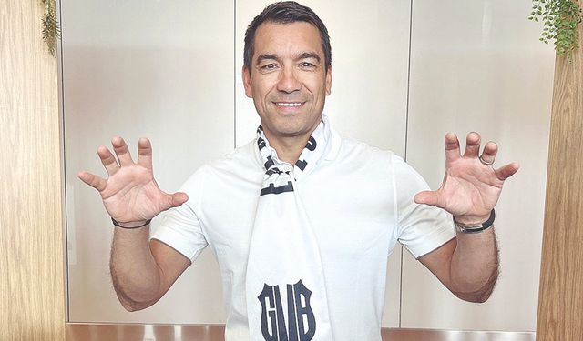 Giovanni van Bronckhorst: Evimizde kaybetmeyeceğiz