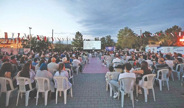 Silivri'de yazlık sinema nostaljisi Atatürk