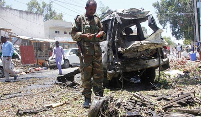 Bomba yüklü araçla saldırı: 5 ölü, 20 yaralı