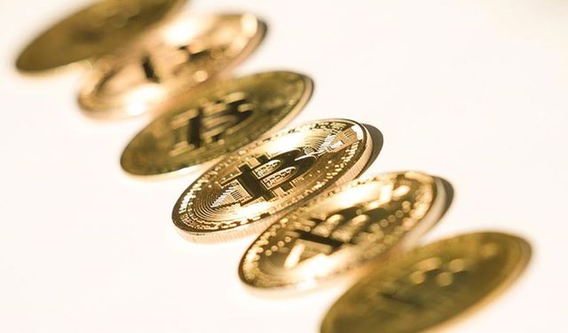 Bitcoin'in fiyatı 65 bin dolara yaklaştı