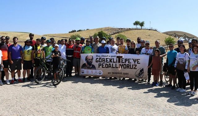 Göbeklitepe'yi dünyaya tanıtan Prof. Dr. Schmidt anısına pedal çevirdiler