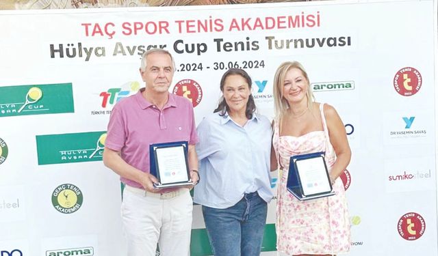 Hülya Avşar Cup'ta ödüller sahibini buldu