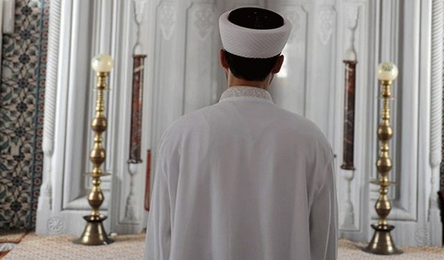 Bağcılar şaşırtmamaya devam ediyor: Cami imamı ''ok''la vuruldu!