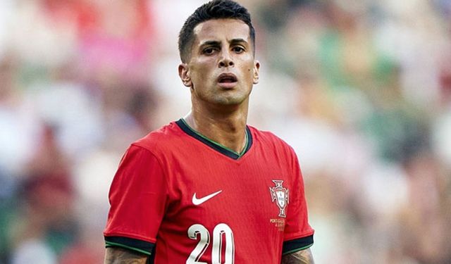 Joao Cancelo Inter ve Juve'ye önerildi