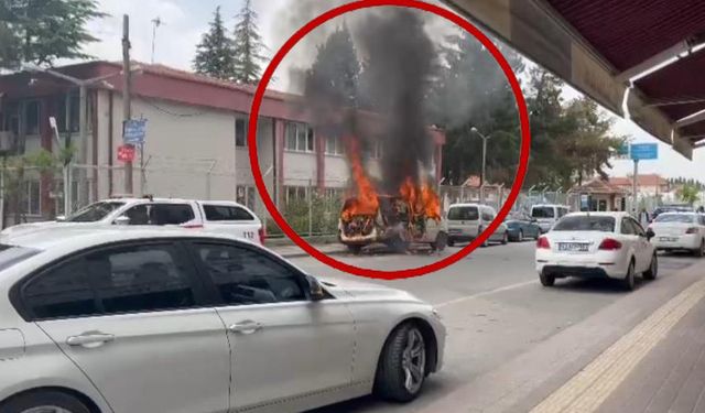 Çocukların oyunu kötü bitti: Park halindeki minibüs küle döndü!