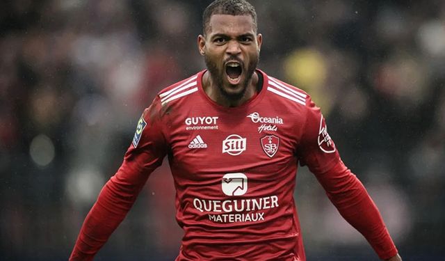 Steve Mounie Konyaspor'u değil Augsburg'u seçti