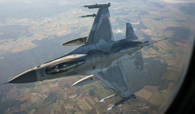 Ukrayna 20 F-16 uçağını az buldu: Ellerinde sadece 6 pilot var!