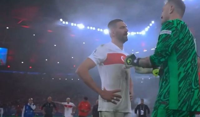 Merih Demiral, Mert Günok'a bakın ne sordu?