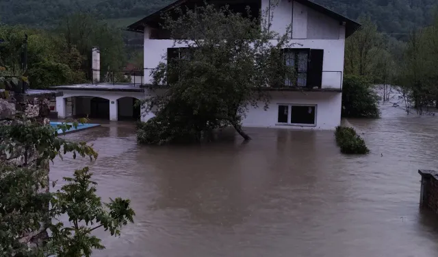 Bosna Hersek, Hırvatistan ve Slovenya'da 'sarı alarm' verildi