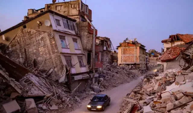 Her olayı bilen kahin bu kez korkuttu: İşte deprem olacak tarih