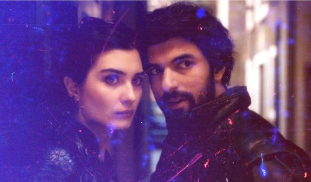 Engin Akyürek ve Tuba Büyüküstün'lü 'Kara Para Aşk' sürprizi!