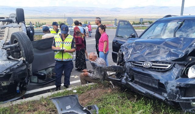 Ardahan'da feci kaza: Çok sayıda yaralı var