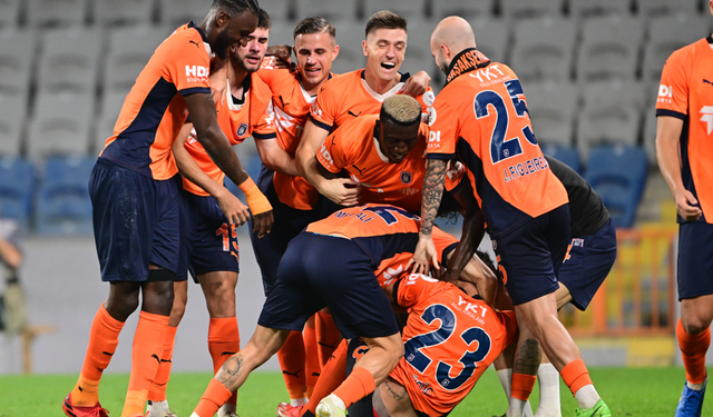 Başakşehir geriden geldi, Alanyaspor'u farklı yendi