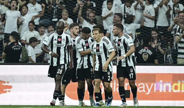 Beşiktaş gol düellosunu kazandı, Antalyaspor'u farklı yendi