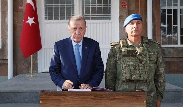 Cumhurbaşkanı Erdoğan, Ahlat Komando Tabur Komutanlığı açılışına katıldı