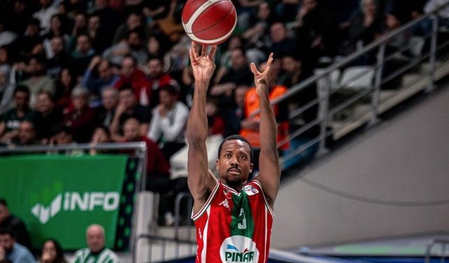 Errick McCollum, 1 yıl daha Karşıyaka’da