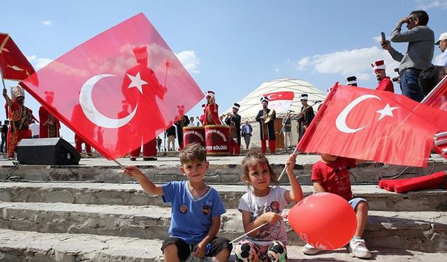 Muş'ta Malazgirt Zaferi'nin 953. yıl dönümü etkinlikleri başladı