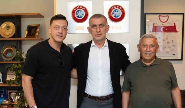 İrfan Gündüz ve Mesut Özil’den TFF Başkanı Hacıosmanoğlu’na ziyaret