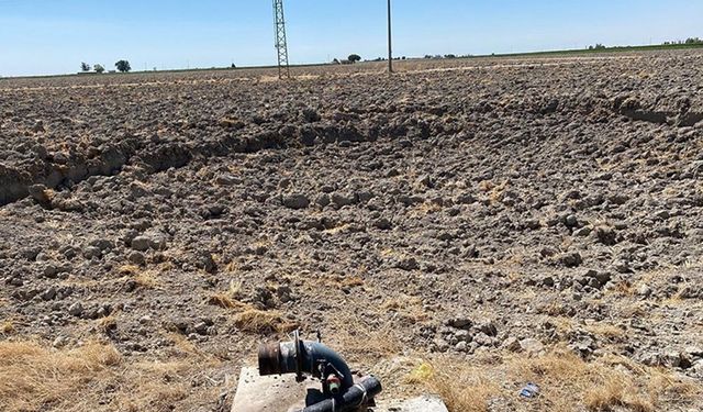 Karapınar'da 2 metre derinliğinde 20 metre çapında yeni bir obruk oluştu