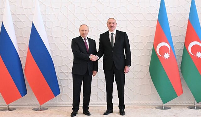 Putin ve Aliyev, Bakü'de görüştü